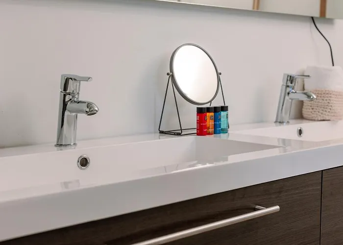 Hotel apartamentowy Whaaw Westende-bad 4*